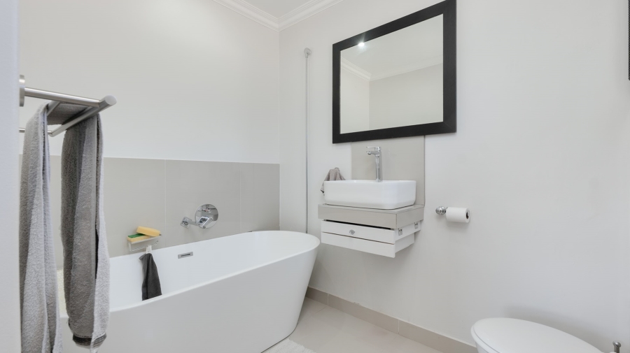 4 Bedroom Property for Sale in Agulhas Western Cape